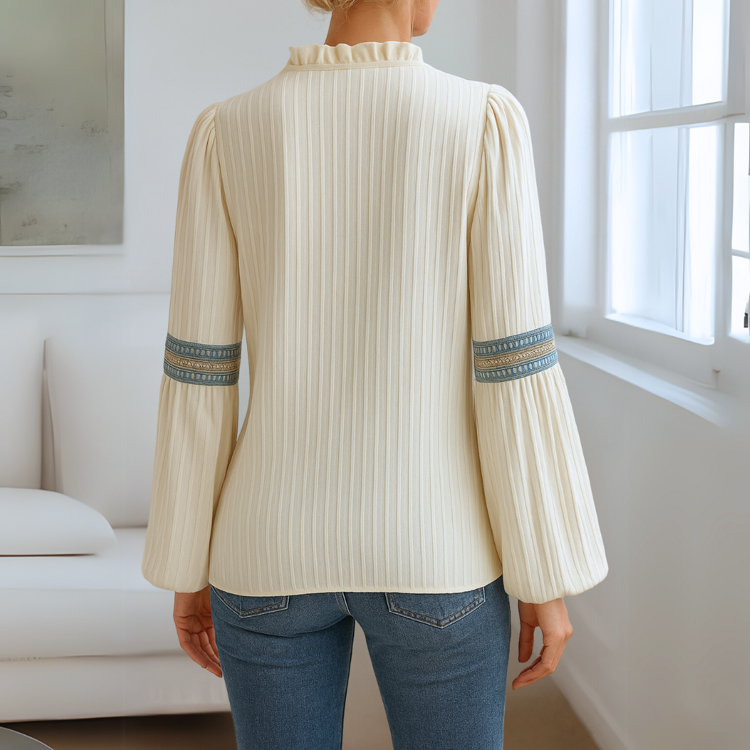 Ania - Elegant V-ringad Spetsblus