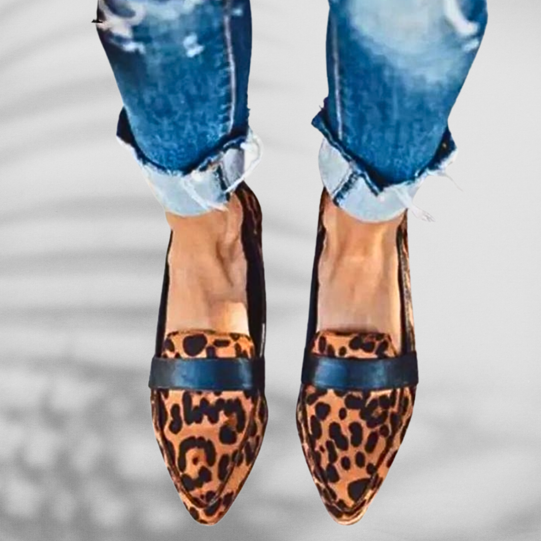 Noemi - Stilren Klassisk Loafer i Mockaimitation