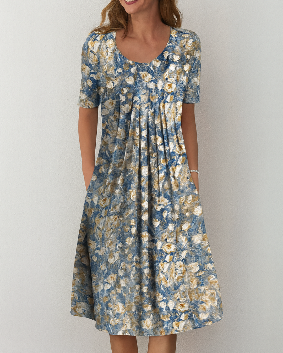 Elva - Stilfull och Vardaglig Blommig Klänning med Fickor