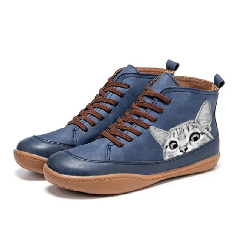 NOVA – LEKFULLA SNEAKERS MED KATTMOTIV