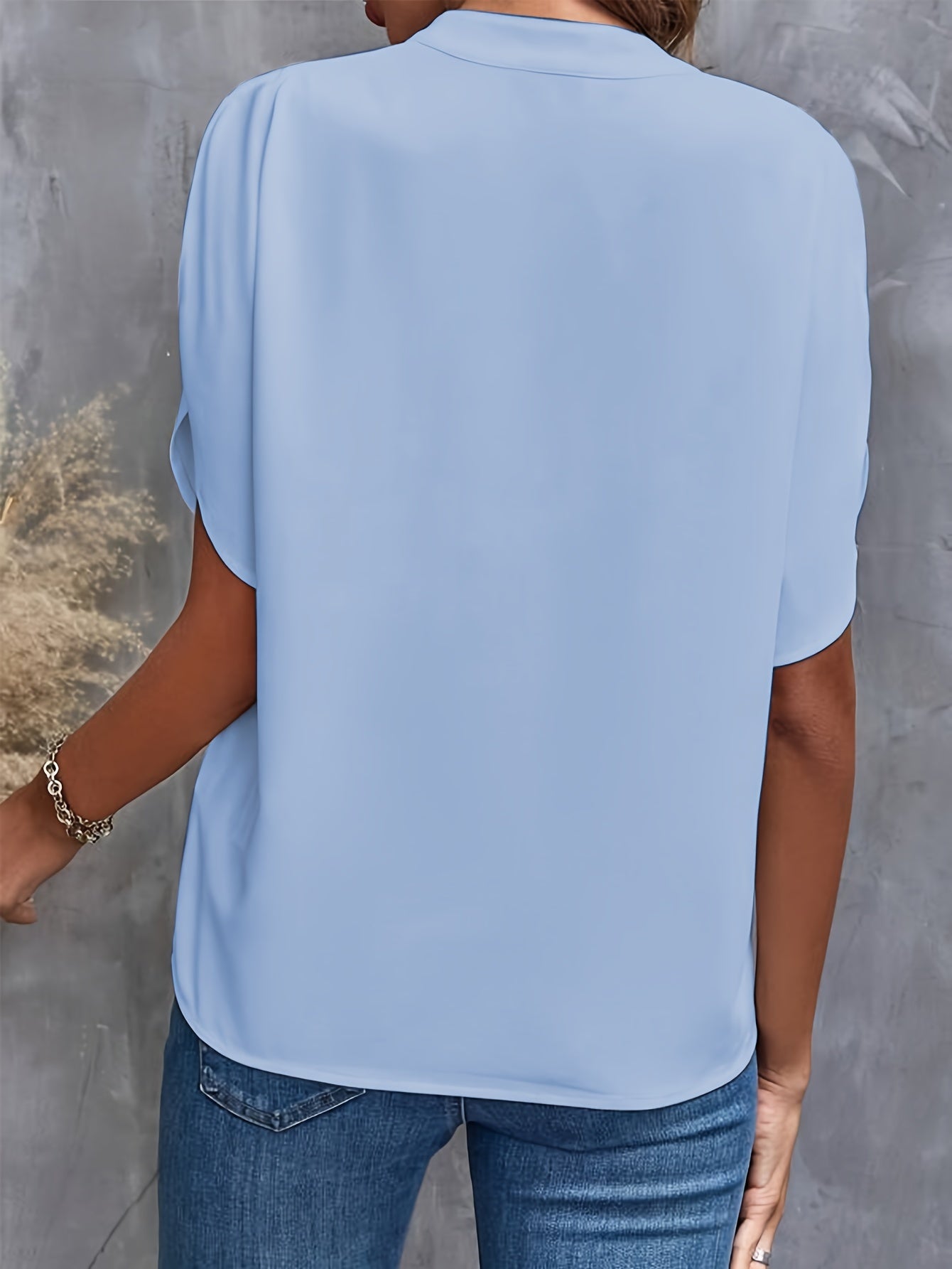 Vivi - Elegant Lätt Blus för Kvinnor