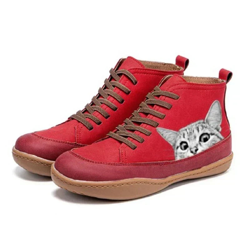 NOVA – LEKFULLA SNEAKERS MED KATTMOTIV