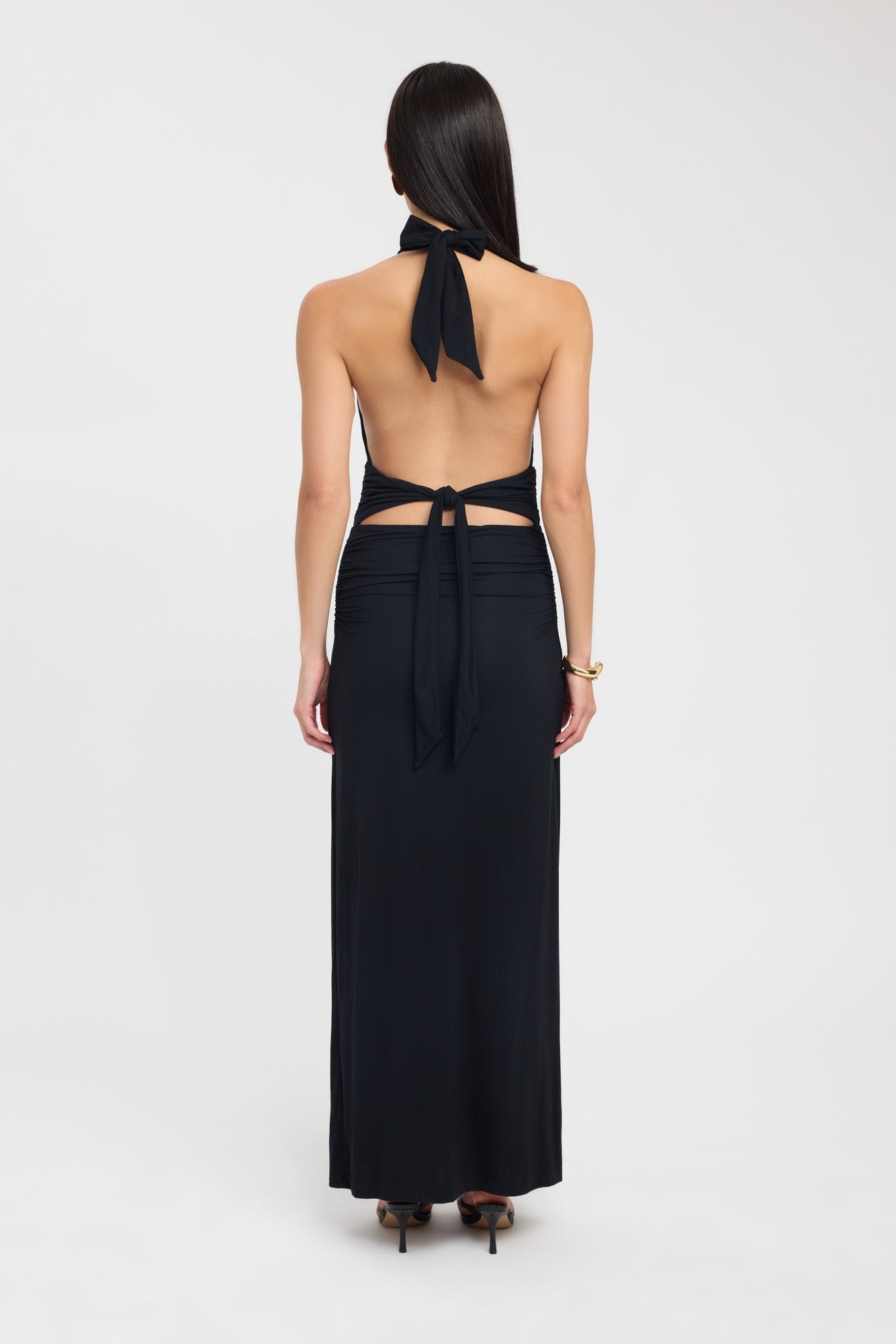 Elva - Elegant Halterneck Maxiklänning