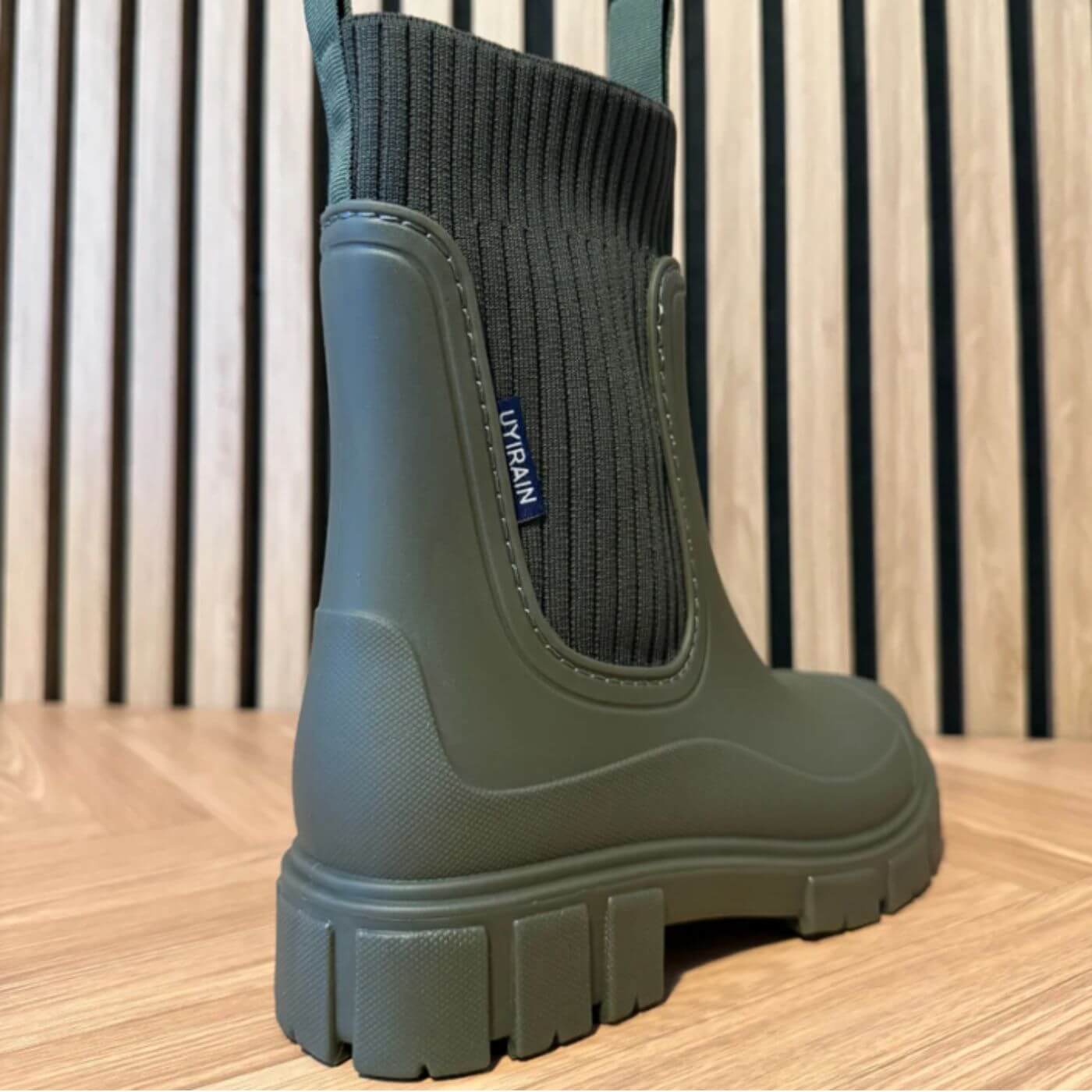 SOFIA – MODERNA CHELSEA BOOTS MED GROV SULA