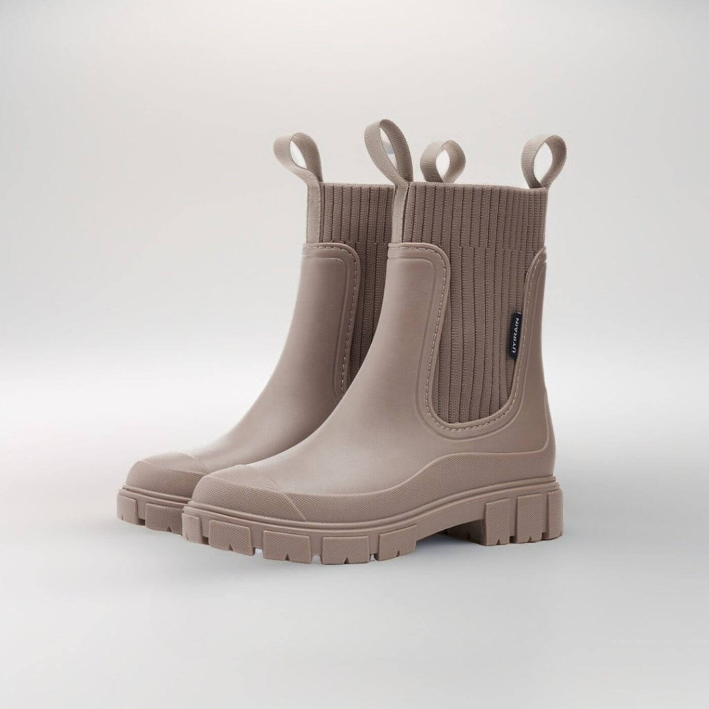 SOFIA – MODERNA CHELSEA BOOTS MED GROV SULA