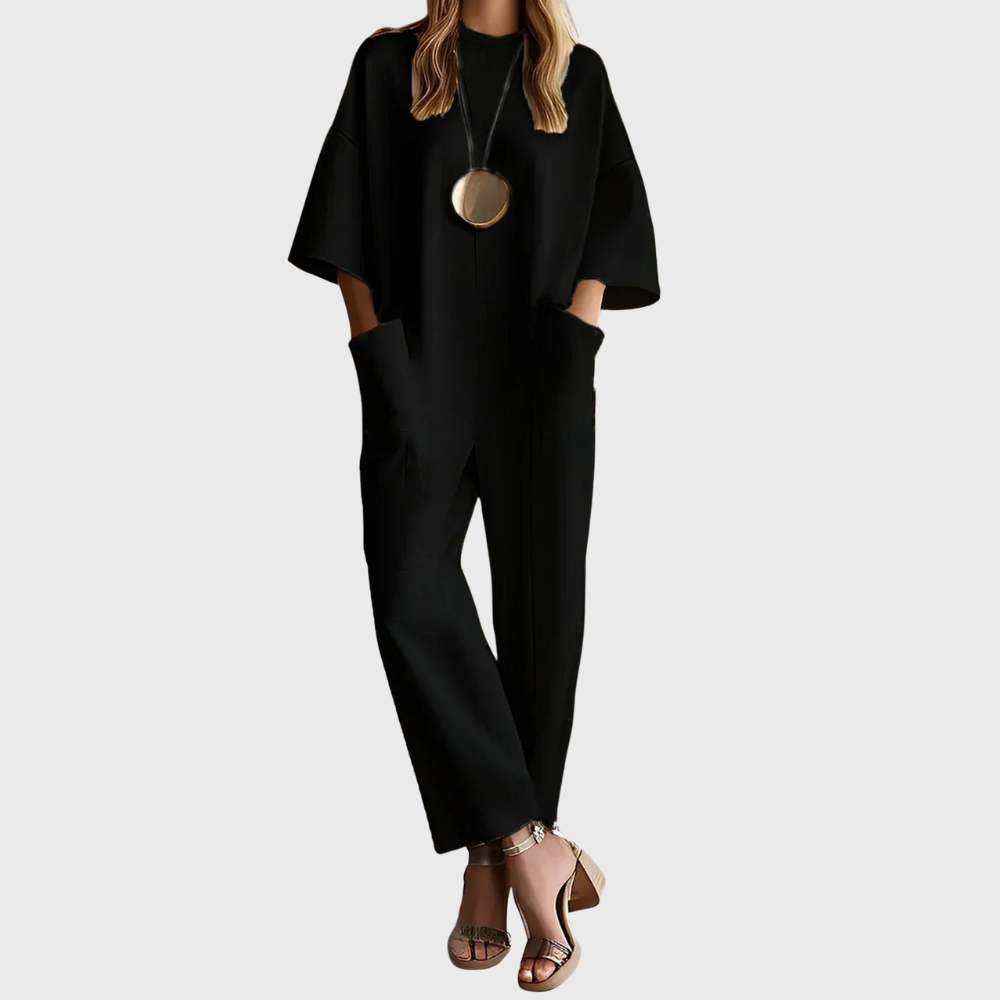 MATILDA – MINIMALISTISK AVSLAPPNAD JUMPSUIT