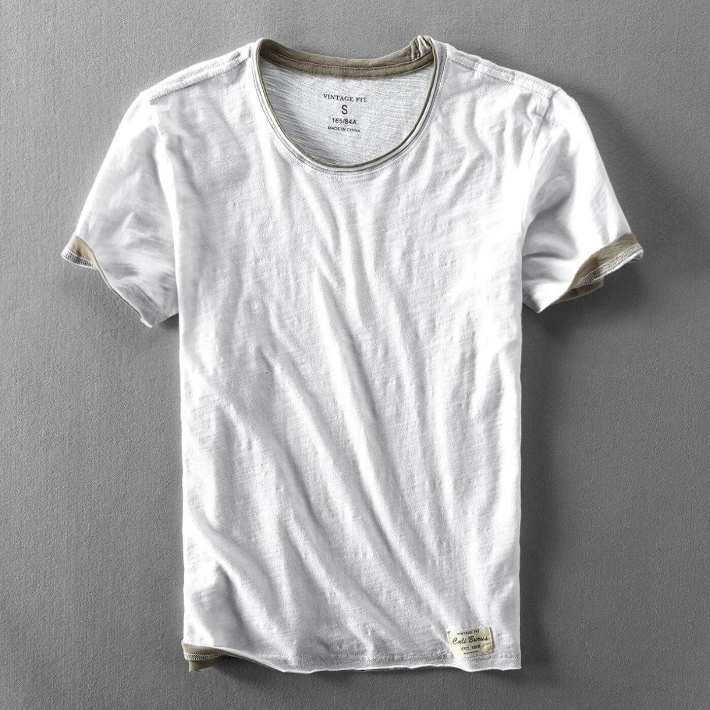 John – Bekväm T-shirt i Hög Kvalitet Perfekt För Sommaren
