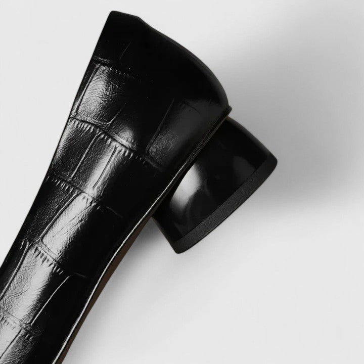 MIRA – FLEXIBLA BALLERINASKOR MED SPÄNNE