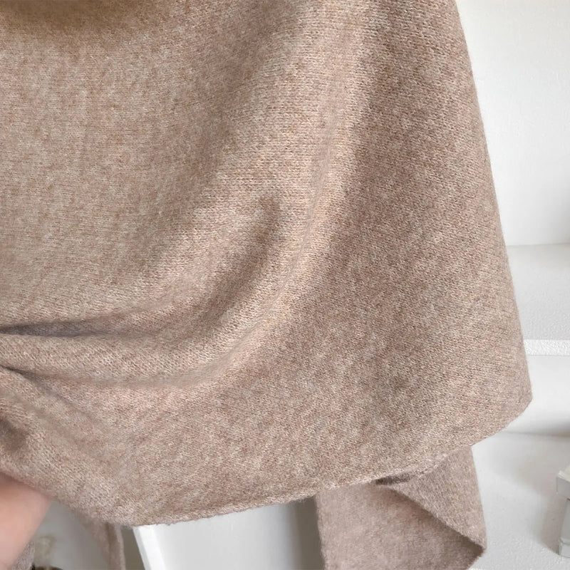 LOCIS – ELEGANT SJAL MED KNUTDETALJ