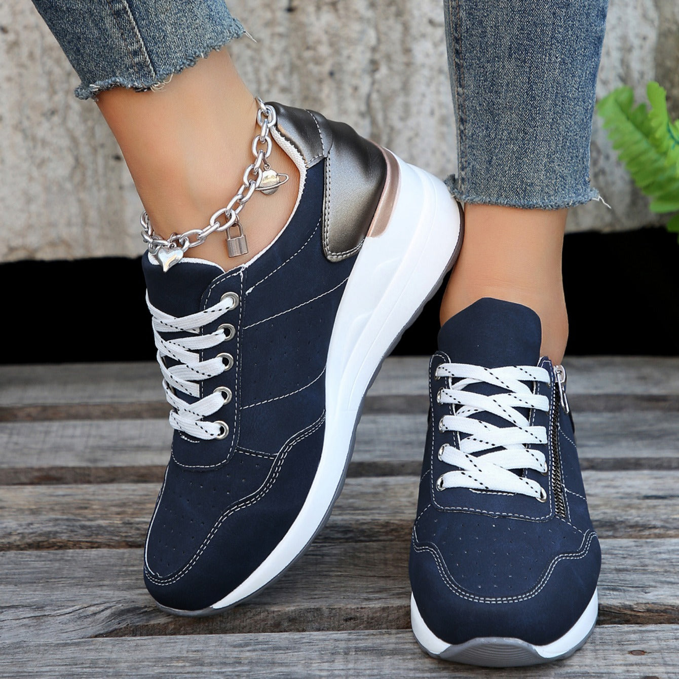 Liv – Ortopediska Bekväma Sneakers