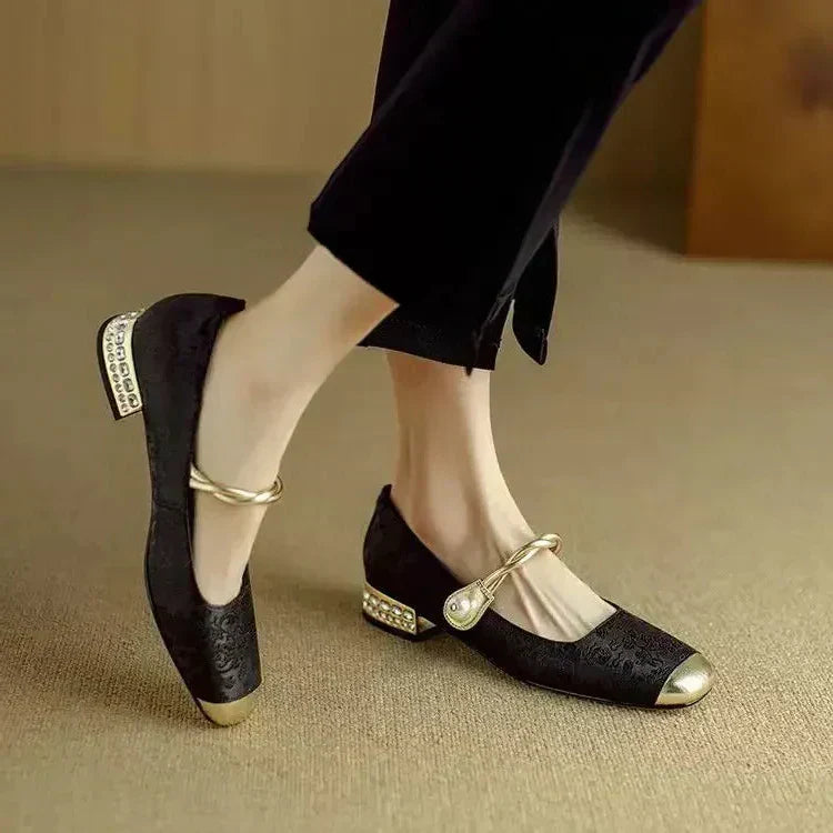 Elva - Mary Janes
