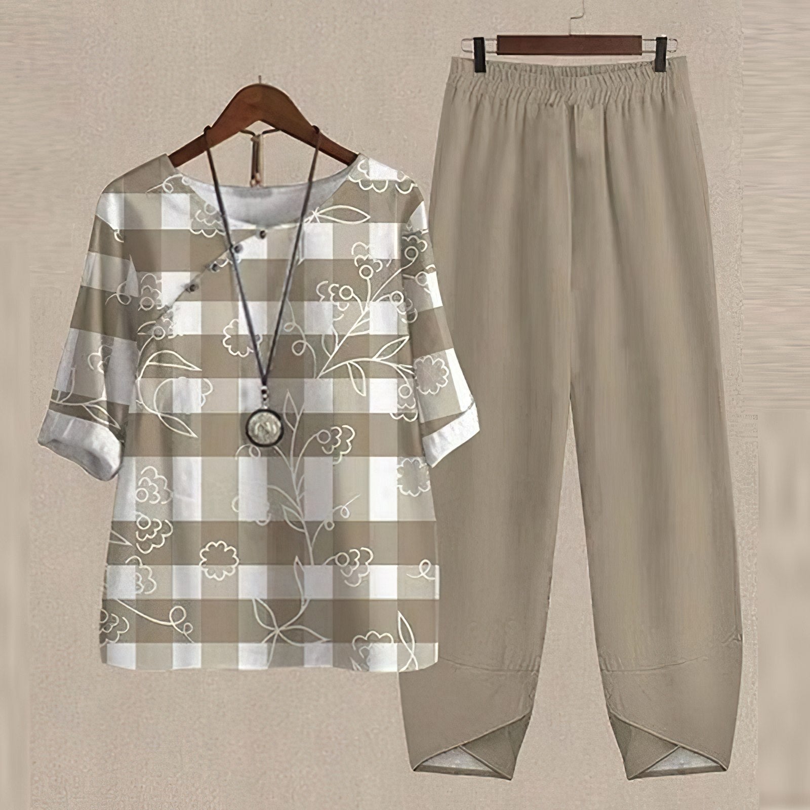 Evania - Elegant & Luftigt Set med Blus och Byxor
