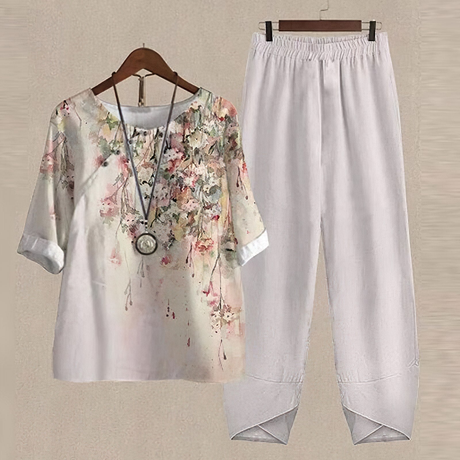 Evania - Elegant & Luftigt Set med Blus och Byxor