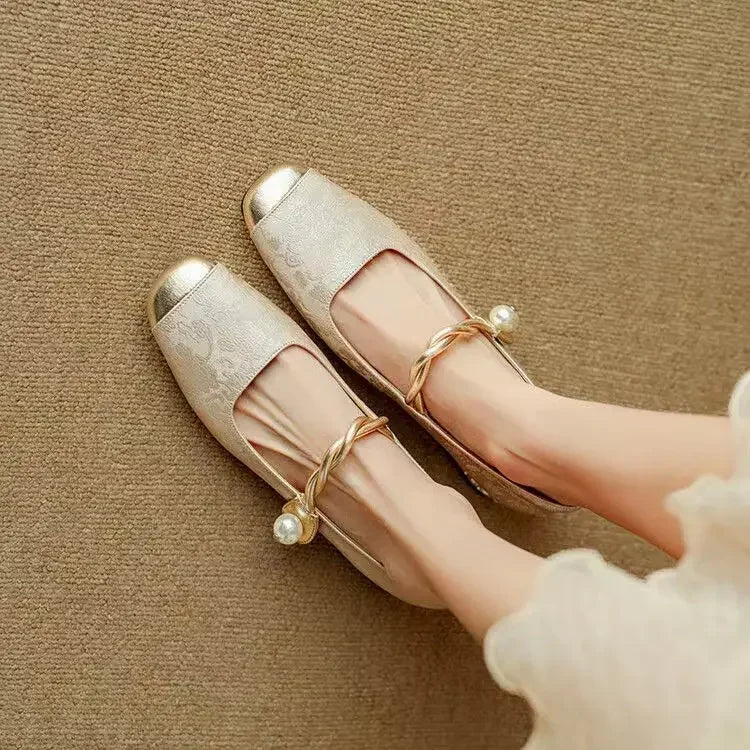 Elva - Mary Janes