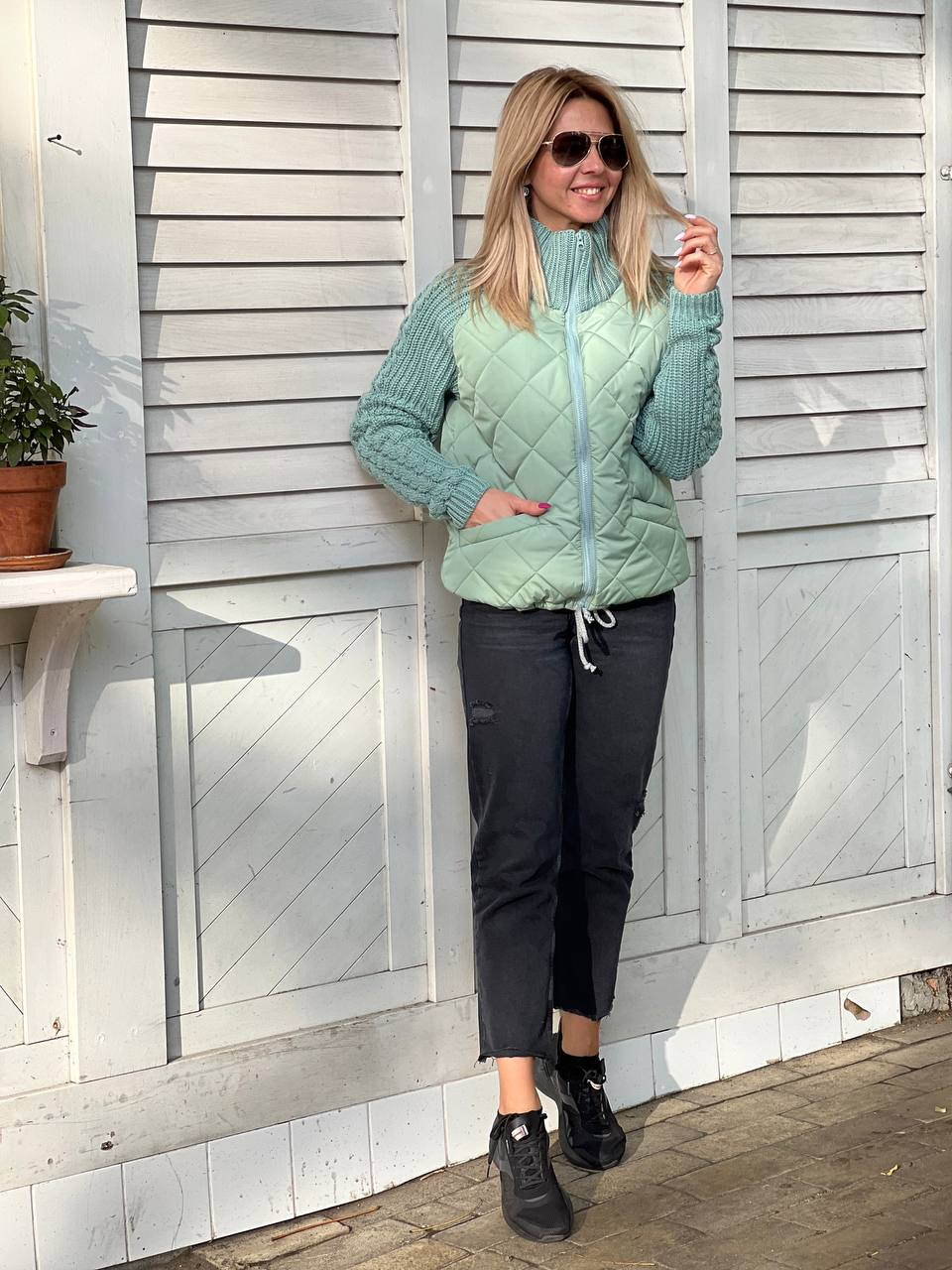 ULRIKA – QUILTAD JACKA MED STICKADE ÄRMAR