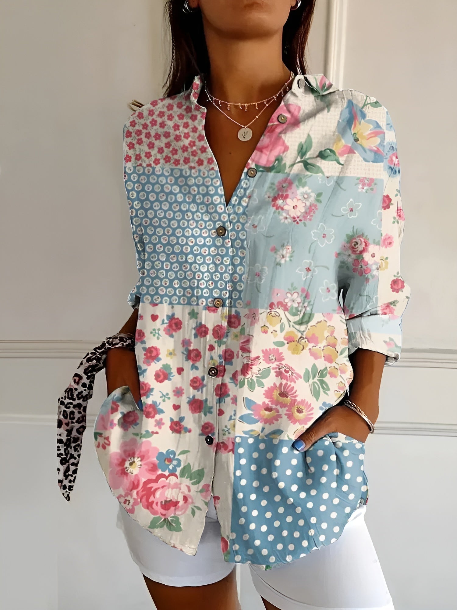 Cerelia - Stilren Blus med Blommigt Mönster