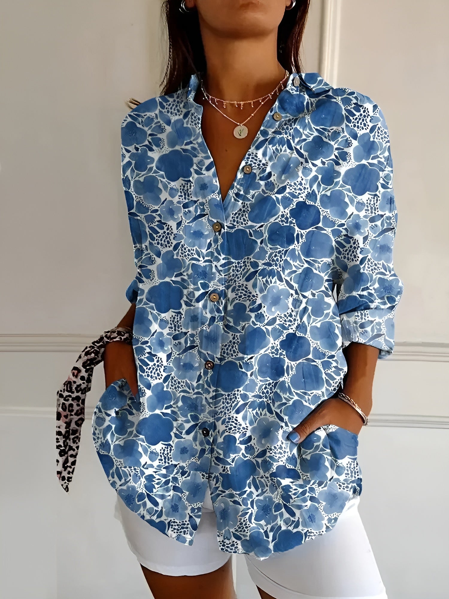Cerelia - Stilren Blus med Blommigt Mönster