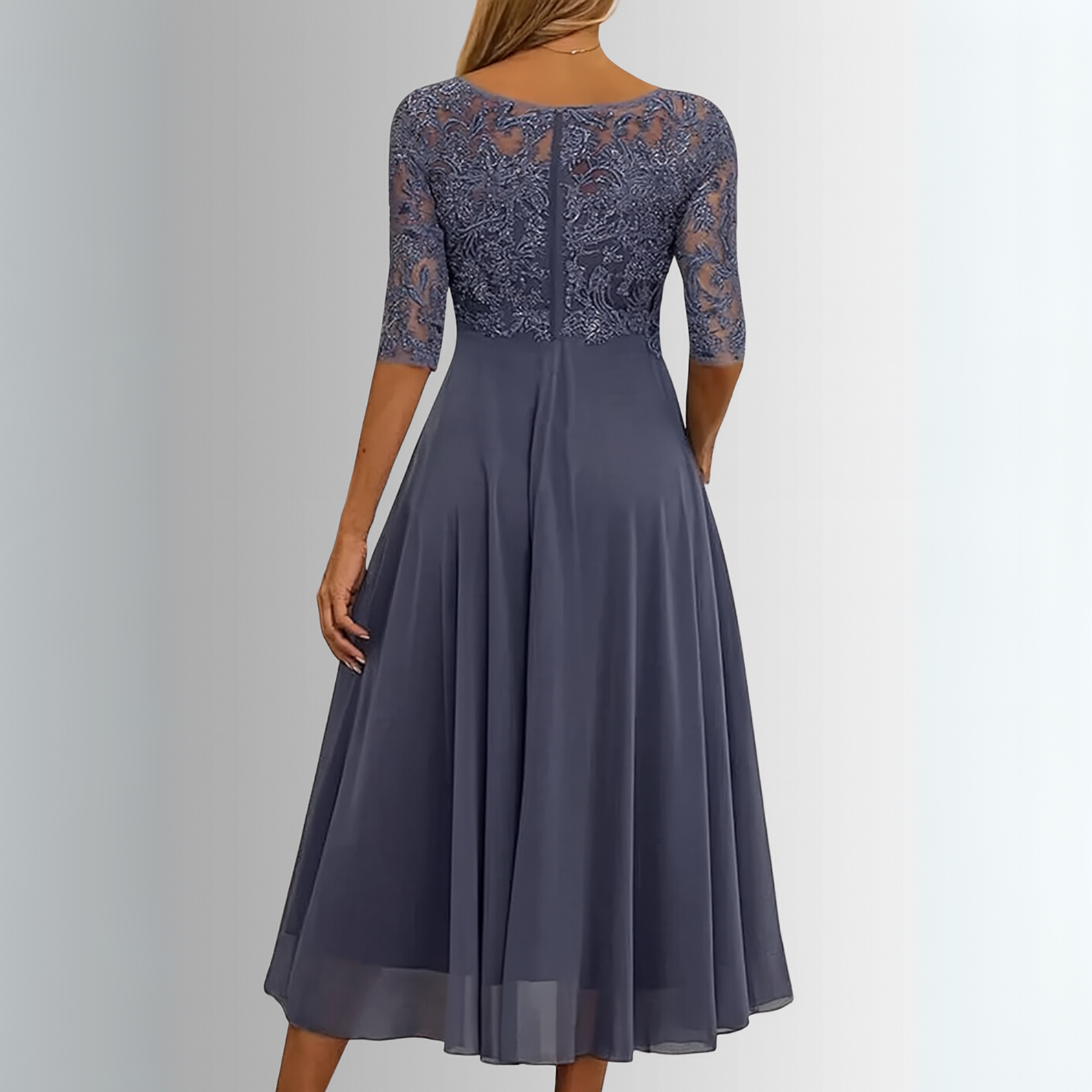Elva -  Elegant Spetsklänning