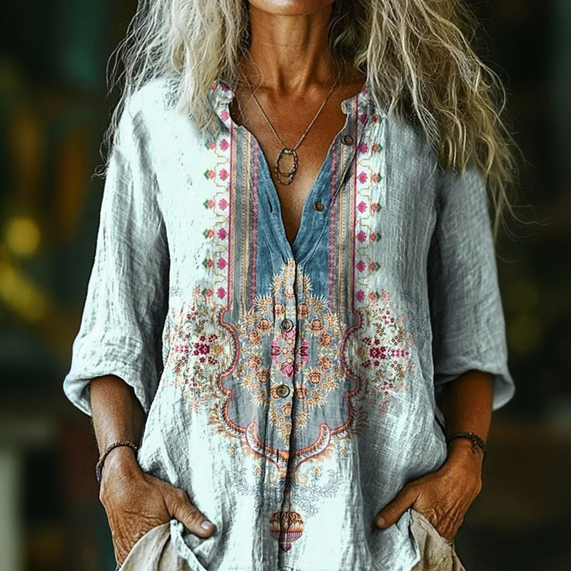 VIKTORIA – BRODERAD BOHEMISK BLUS MED KNAPPAR