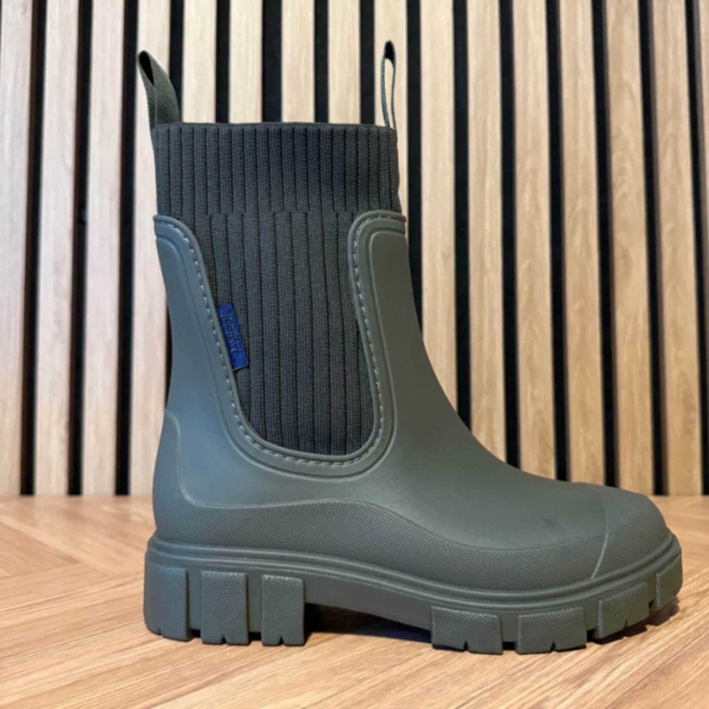SOFIA – MODERNA CHELSEA BOOTS MED GROV SULA