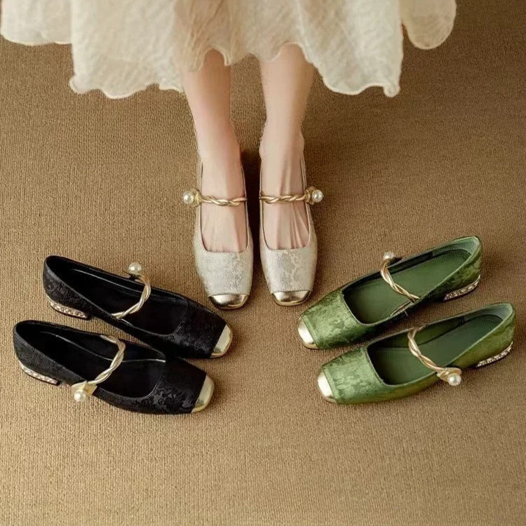 Elva -  Mary Janes